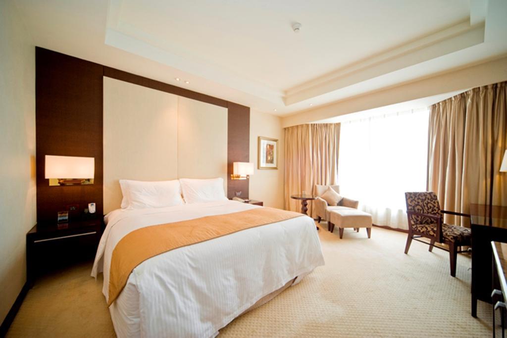 Hotel Fortuna Foshan Room photo